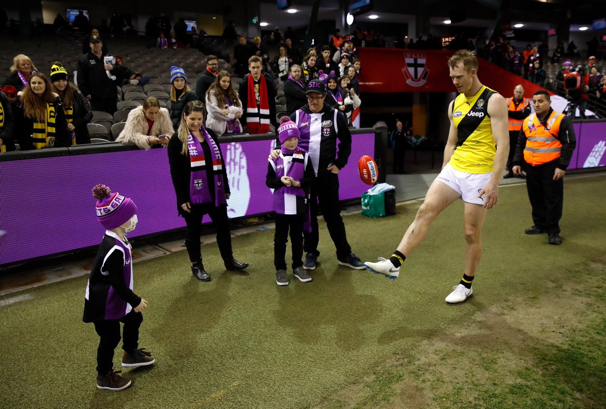 Richmond_FC's tweet photo. Elliot, you little star ⭐️💜 https://t.co/avpUEpHLr9