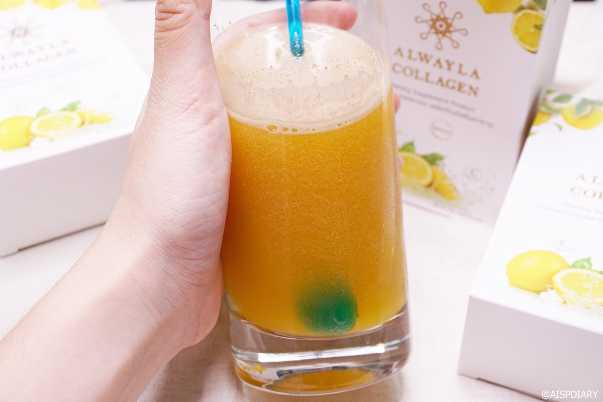aispdiary's tweet photo. Alwayla Collagen ที่เพิ่งกินหมดไป รสชาติเหมือนชามะนาว อร่อยดี กินง่ายไม่คาว ไม่มีแป้ง/น้ำตาล อ่ะนี่เห็นผลชัดสุดเรื่องหารขับถ่าย เรากินก่อนนอน ตื่นมาตอนเช้าลื่นปรื๊ด ลองไม่กินดูก็ยังถ่ายปกติ ละอยู่ในช่วงที่ปจด. กำ���ังจะมาพอดี สิวขึ้นไม่กี่ที่เอง ปกติขึ้นเยอะอยู่ กล่องละ 5 ซอง 350฿ https://t.co/EtD8vlU4ip