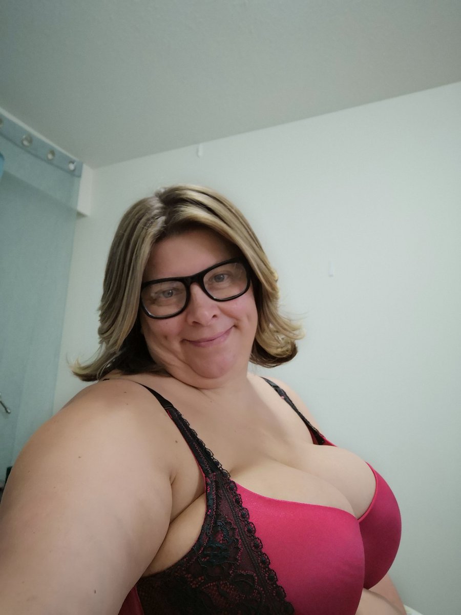Slideshow glasses chaturbate.