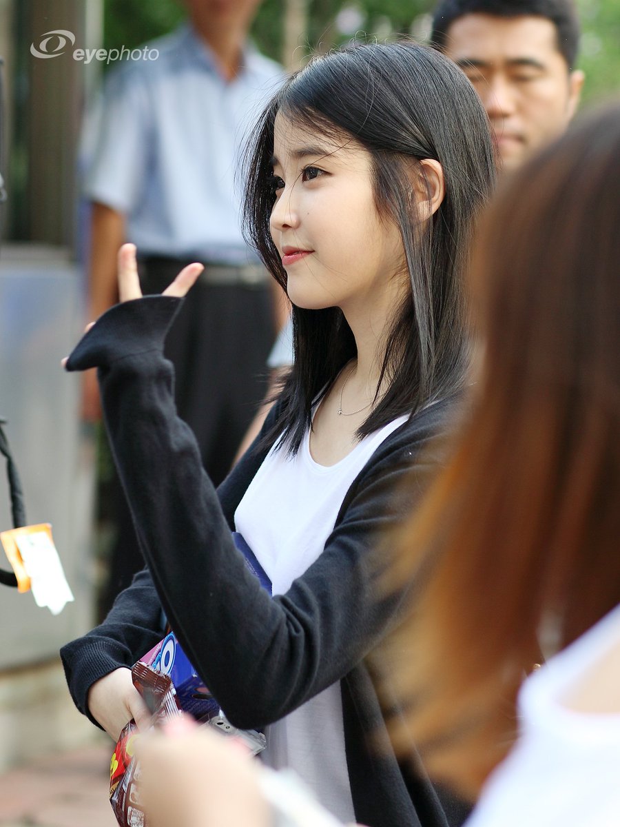 2014-07-27 나는 남자다 퇴근길 @lily199iu #아이유 #IU 이지은Translate post