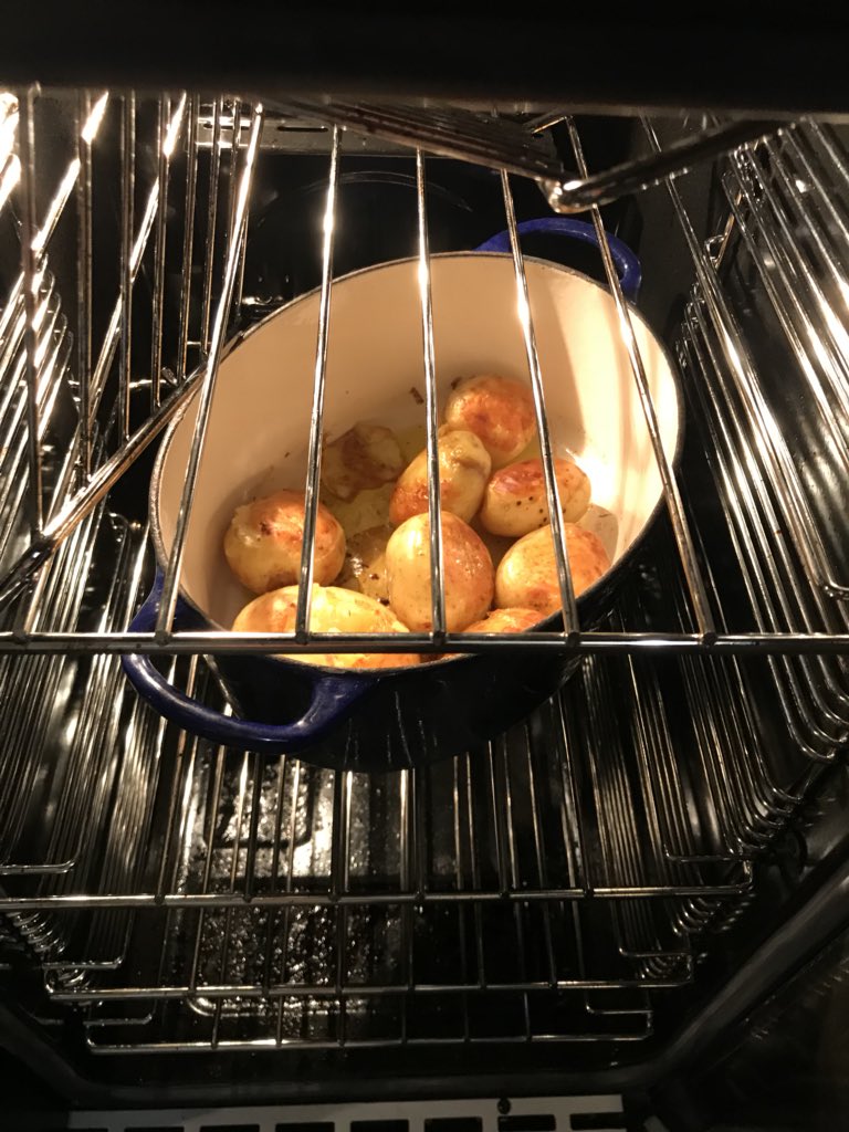 Love cooking with <a href="/mdnichols541/">Michael Nichols</a> #redbankfarm garlic infused canola oil. <a href="/TasmanianFood/">Tasmanian Food</a> cheers to <a href="/InnovGeneration/">InnovationGeneration</a> for the introduction! #diversityisking