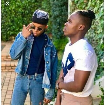 p_coiny's tweet photo. Makhelwan makz me feel the dem makhelwan I the shit thy lyk. NEWZ https://t.co/l8OXxF0ZNE