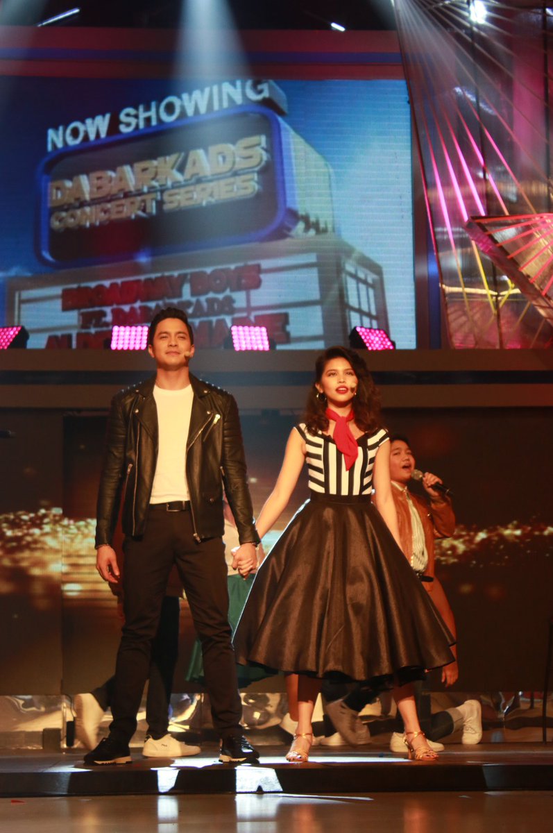 gobstan96's tweet photo. And i'm so glad i stayed, right here with you, through the years...❤

#ALDUBWithBroadwayBoys https://t.co/JsIk1aLO8b