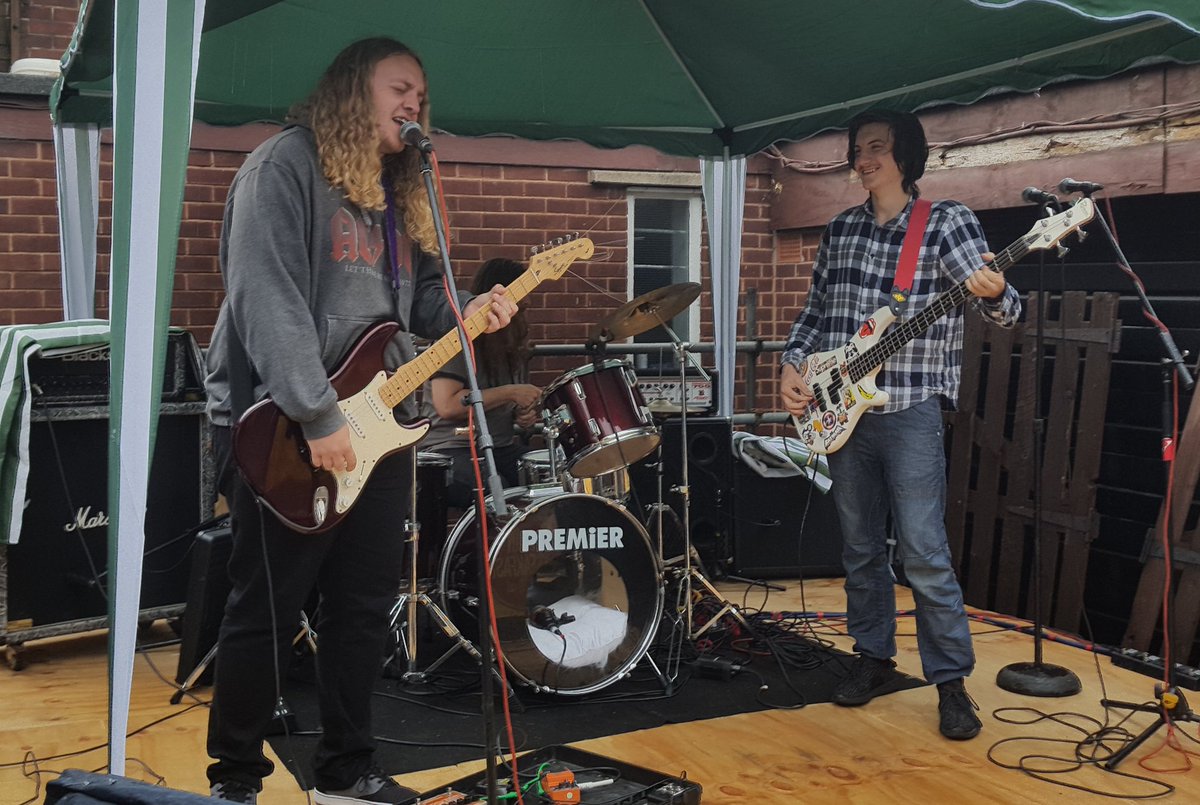 CounterCultRec's tweet photo. #Nothin2Heavy #Tramlines #oldcrown #Grunge #AltRock #Alternative #Rock #Sheffield #CounterCult #UKgrunge https://t.co/osro0QFVea