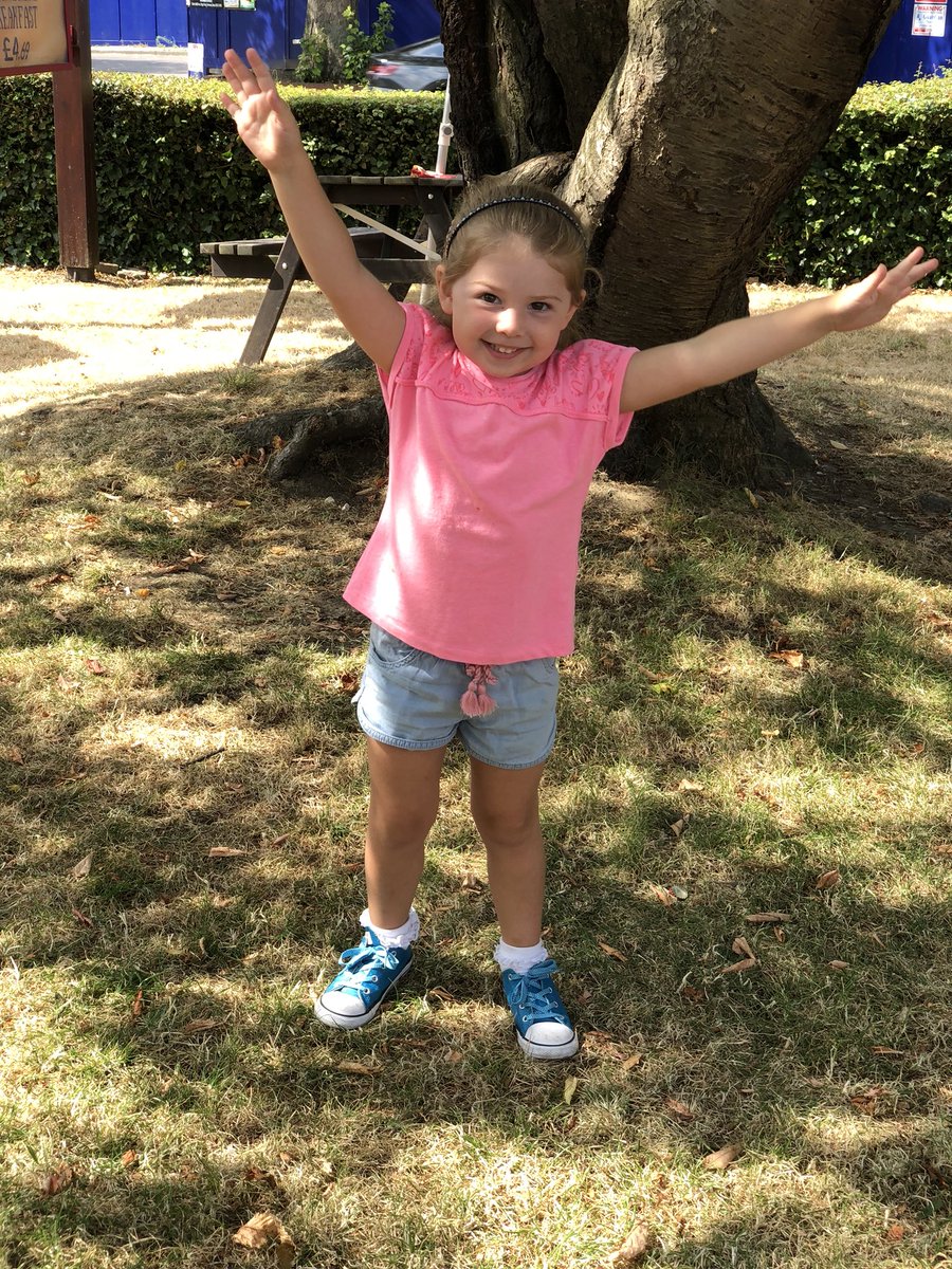 TheaAchillea's tweet photo. I went out for #breakfast with my #family today @tobycarvery in #Brentwood I think my #sister @MollieSutton09 is having worms and mud for her breakfast and puddle water to drink as she is #camping this weekend with her #CubPack @ModelMeMgt @Usi_agency @kwagency1 #TeamThea #Sunny https://t.co/nMePhLZXsZ
