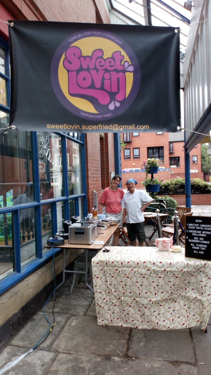 The <a href="/SweetLovinFood/">Sweet Lovin Food Stall</a> is all set up outside <a href="/ManchesterCraft/">Manchester Craft and Design Centre</a> 😊 Come and try some deep fried cheesecake by @OakStreetCafeNQ 's resident culinary genius chef Liz. Vegan options available too.