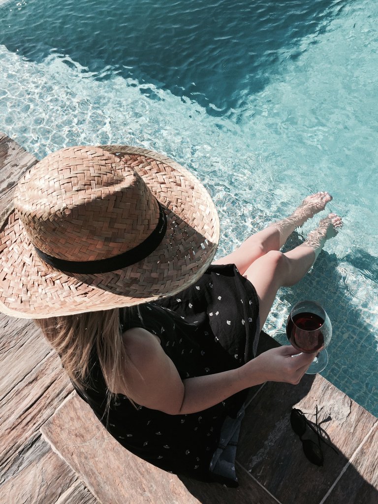 Churchills_Port's tweet photo. If you're looking for us, we're right by the pool.
π https://t.co/YbJp3RFhGp
#PortWine #ReservePort #RethinkPortWine #ChurchillsPort #DouroValley #QuintaDaGricha https://t.co/fSYMUL8bue