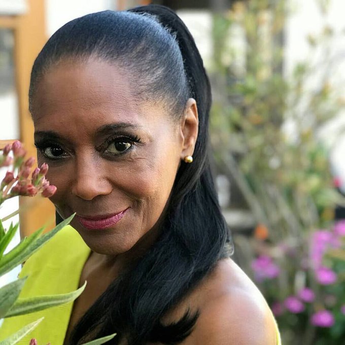 #margaretshugavery #TGIFriday : Love my #summer ponytail look. Now, HOW to MAINTAIN these kitchens? #Lovelies<a href="/tag/margaretshugavery"class="tags">#margaretshugavery</a><a href="/tag/tgifriday"class="tags">#TGIFriday</a><a href="/tag/summer"class="tags">#summer</a><a href="/tag/hairstyle"class="tags"><span>#hairstyle</span></a><a href="/tag/hairstyles"class="tags"><span>#hairstyles</span></a><a href="/tag/ponytail"class="tags"><span>#ponytail</span></a><a href="/tag/maintenance"class="tags"><span>#maintenance</span></a>