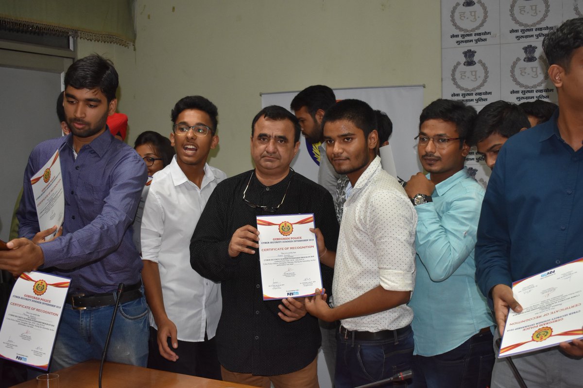 SurajKumarYT's tweet photo. Finally #Gurgaon #Police Summer #internship Completed.
Special thanks to 
#CP Mr. K.K. RAO 
#DCP Mr. Sumit Kumar 
#ACP Dr. Hitesh Yadav 
@tandonrakshit Sir
#HC Sandeep Sir
Deepak Kumar #D3 sir
Ishan Sinha Sir
and Gurugram Police for providing this platform...

Thanks @IIITDelhi https://t.co/wDDkgWePrF