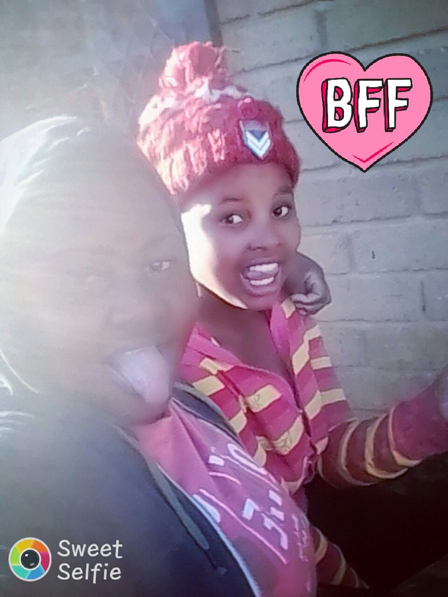 Leya re rata ho qabana so I luv frnd