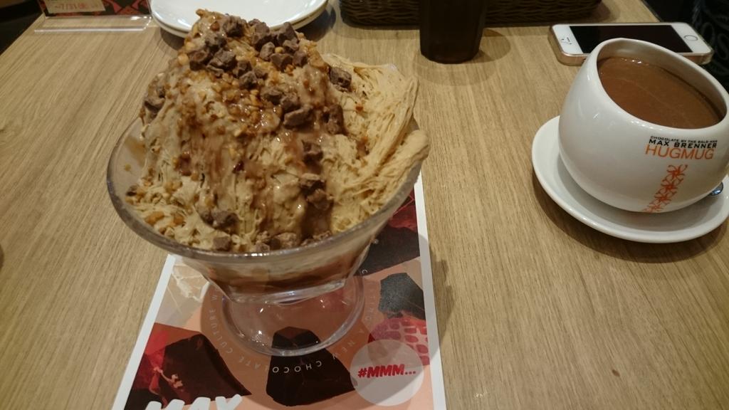 maron_voyage_gt's tweet photo. コーヒーかき氷美味しい😋
#MAXBRENNER
#ICEMONSTAR
#ふぁむばむスイーツ部 https://t.co/PCeiF7EukY