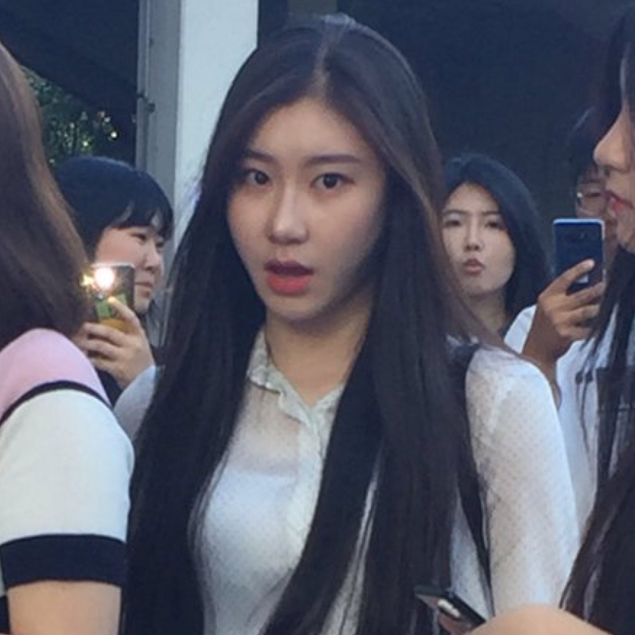 chaeryeong pics on Twitter: " please also support chaeryeong’s talented
