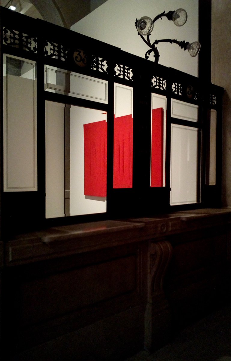 SamueleCamnasio's tweet photo. #ARTEcomeRivelazione
Nel cuore di #Milano, @gallerieditalia ospita la collezione Luigi e Peppino Agrati. Un imperdibile dialogo tra #artecontemporanea e concettuale! #ingressogratuito --> #19agosto #LucioFontana #AndyWarhol #Basquiat #Christo #PieroManzoni https://t.co/SaZugEMDkW https://t.co/asouFD8zLt