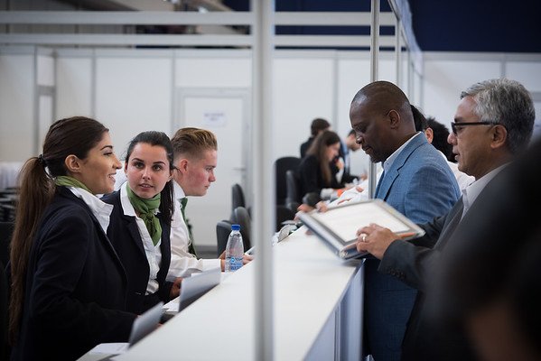 Congo_Center's tweet photo. #AIDS2018 Amsterdam, here we are ! La délégation de @Congo_Center est heureuse d'arrivée à Amsterdam pour participer à la Conference Internationale sur le Sida et de participer à la lutte contre ce virus en #RDC. https://t.co/VXtKDkoPJi