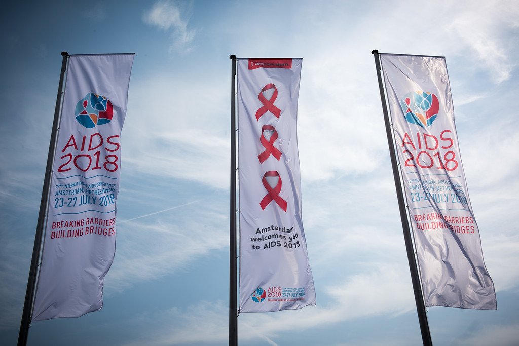 Congo_Center's tweet photo. #AIDS2018 Amsterdam, here we are ! La délégation de @Congo_Center est heureuse d'arrivée à Amsterdam pour participer à la Conference Internationale sur le Sida et de participer à la lutte contre ce virus en #RDC. https://t.co/VXtKDkoPJi