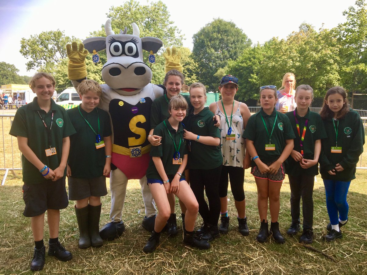 BrockhillFarm's tweet photo. @wealdofkentyfc @LancashireYFC @NFYFC @royallancsshow @kentcountyshow Here is #supermoo @kentcountyshow we loved him! https://t.co/ARal3RdEKk