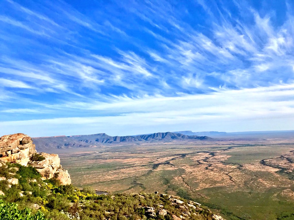 LanGreyling's tweet photo. Almost everything will work again if you unplug it for a few minutes, including you.. Karoo road trip to Upington - uniquely beautiful and you just can’t help but unplug 🌸🌼🌅🏔👌 https://t.co/BSywQ0RqOQ
