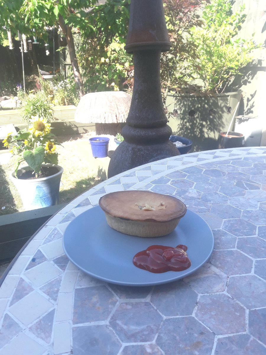 ontherivertaff's tweet photo. Having an @ClarksPies for brekki  has to be red sauce https://t.co/Njk726Hpr8