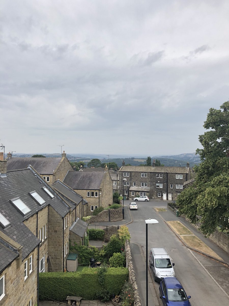 ManupAccessLtd's tweet photo. MANUP ACCESS up with Geoff Neal Roofing in Rawdon Leeds. #GNR #cherrypickerhire #Hetas #Harrogate #Ripon #highaccess https://t.co/G7kp087aS8