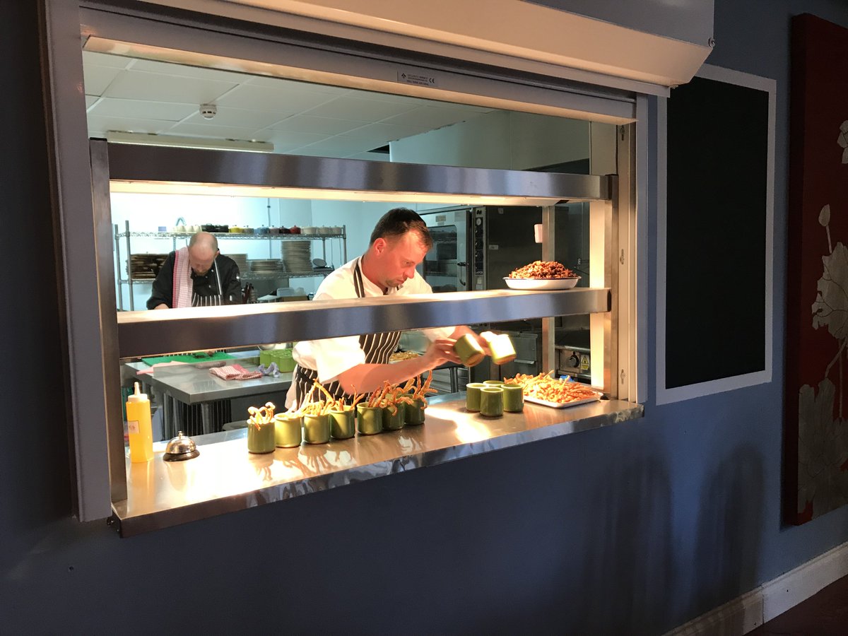 BrinkburnStBrew's tweet photo. We've just opened the doors at our new Bar &amp; Kitchen venue on Ford St, #Byker. Come and join us for a bevvy, a bite and a bit of banter in our welcoming and friendly new bar - it’s got groove, it’s got meaning. #Ouseburn #CraftBeer https://t.co/LFwNDdPY5v