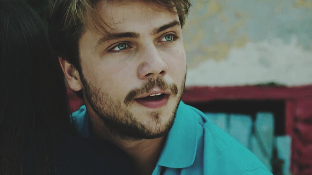 allaboutalsel's tweet photo. "Bana bak...Selin'den uzak duracaksın. Öldürürüm seni. Duydun mu? Keserim soluğunu." 

#AlSel #HandeErçel #TolgaSarıtaş https://t.co/pJrmuIrLe1