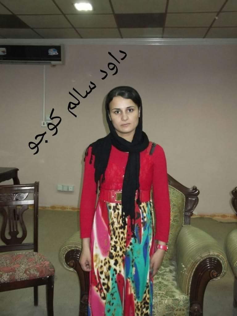 بعد معاناة 4سنوات بقبضة داعش واذنابه تحررت (انوار) ابنة #كوجو  لتنير حياتها من جديد بين اهلها #الايزيديين .
اهلا بعودتك_  ونتمنى الحرية لجميع المختطفات #الايزيديات .
#مظاهرات_عشرين_تموز 
#YazidiGenocide 
الخبر منقول