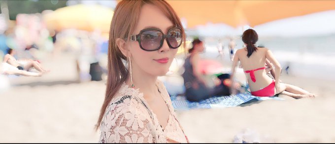 暑すぎた逗子！電車で行ったぞ！今帰り！ もちろん水着なんて着ません😎ひたすらパラソルの下でのんびり⛱ https://t.co/SnINWCSAyE