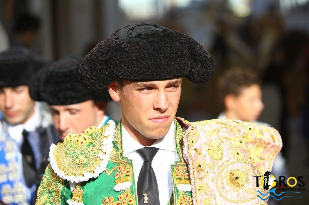 📆El 15 de agosto, el día más taurino del calendario📆
@GinesM_Prensa toreará en La Malagueta. 
🐂🐂🐂
A partir del lunes puedes adquirir tu abono para la Feria🎡. Málaga, #unmardetoreo🌊