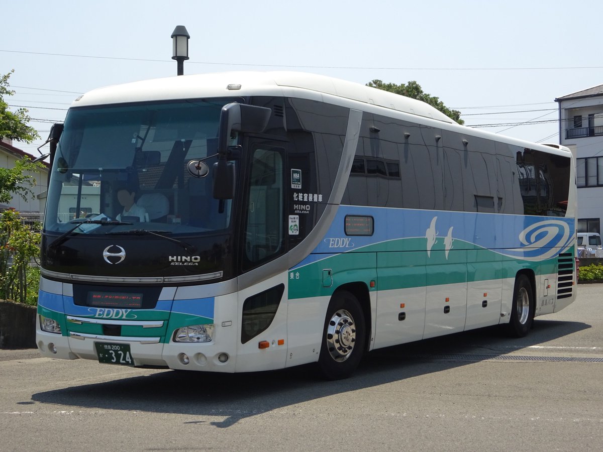 たっくん 伊丹バスの会 18年7月21日土曜日 徳島バス324 徳島 バスが10年に導入した日野セレガ ハイデッカー車です 現在は室戸 生見 阿南大阪線で活躍しています 18年7月15日 阿南駅にて 徳島バス