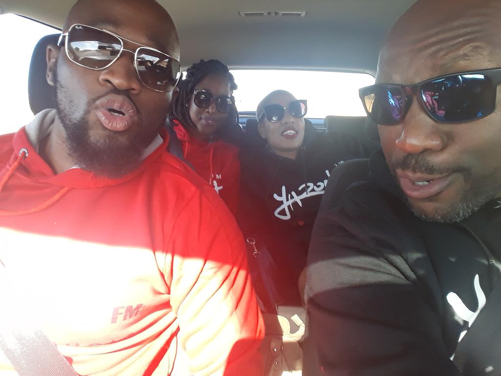 rorisangmogojwe's tweet photo. From suits to sweaters..confuse the enemy @TheRealYaronaFM #WinningTeam @VivoEnergyBots #SFSMediaChallenge https://t.co/pBWLjgjbjH