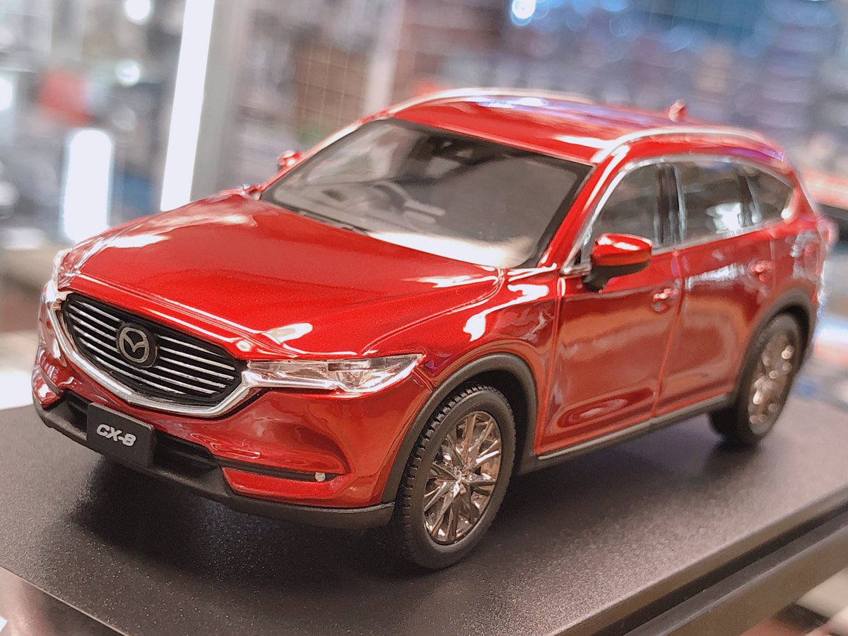 続いてはハイストーリーの新商品 マツダ CX-8 2017 1/43スケールが入荷