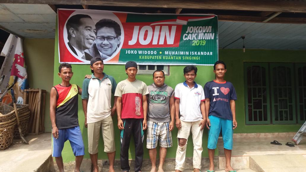 PInuman1's tweet photo. Insaallah Pasangan yg Tepat
#CakiminCawapresHargaMati
#join2019

@jokowi
@cakimiNOW
@jazilfawaid 
@DodiShawana https://t.co/9J6M5Xu4Jl