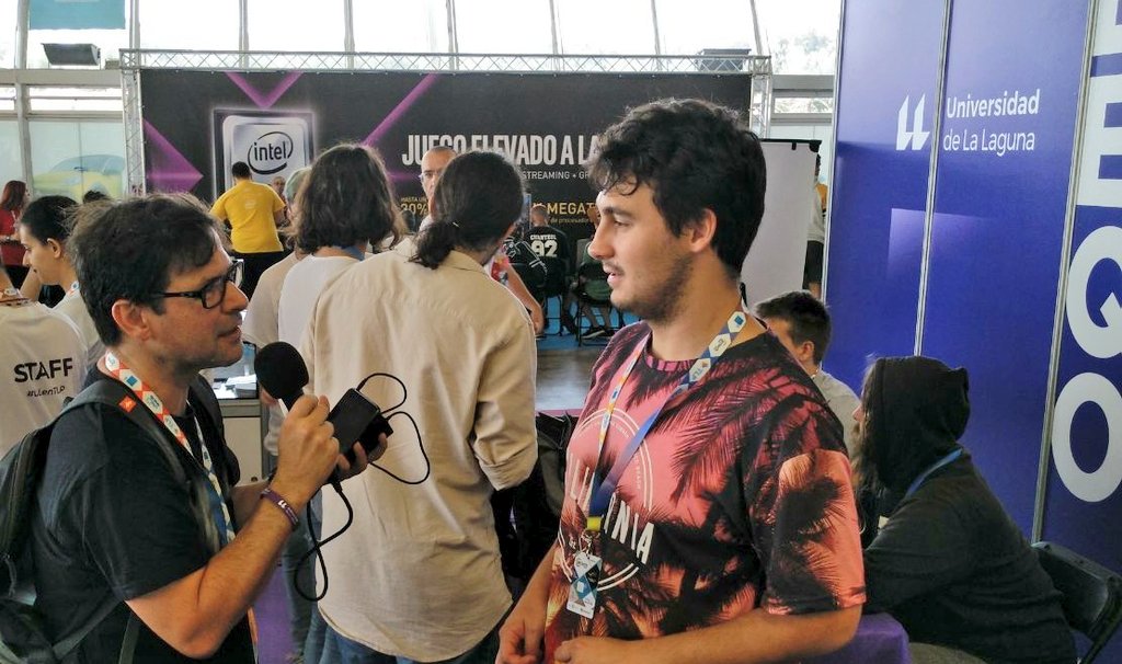 podcastlinux's tweet photo. Kevin es alumno de informática de @CanalULL y nos explica la forma de utilizar el hacking en @android a través de GNU/Linux.
Siempre con fines educativos.
Ahora mismo en @TLPTenerife @TLPSummerCon @ULLenTLP
#TLP2018 #TLP18 #ULLenTLP https://t.co/Kx5W9gszBy