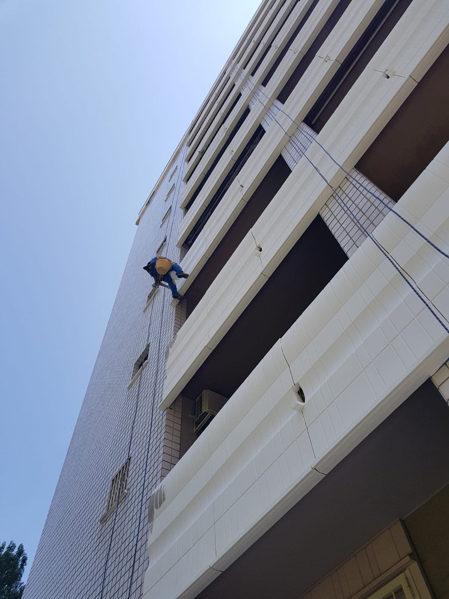 paolocasadei74's tweet photo. #Consolidamento #acrobatico con #steeldryfix #kerakoll https://t.co/UdDk9jLvjB