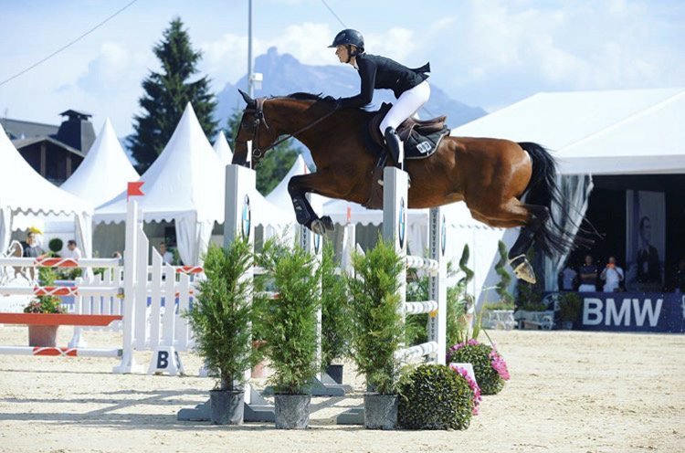 Did you know that over the past week Megeve has had an international Show Jumping event on? For more information and great photos check out @JumpingMegve !
#AlpsInLuxury #JumpingdeMegeve #showjumping #spectacular