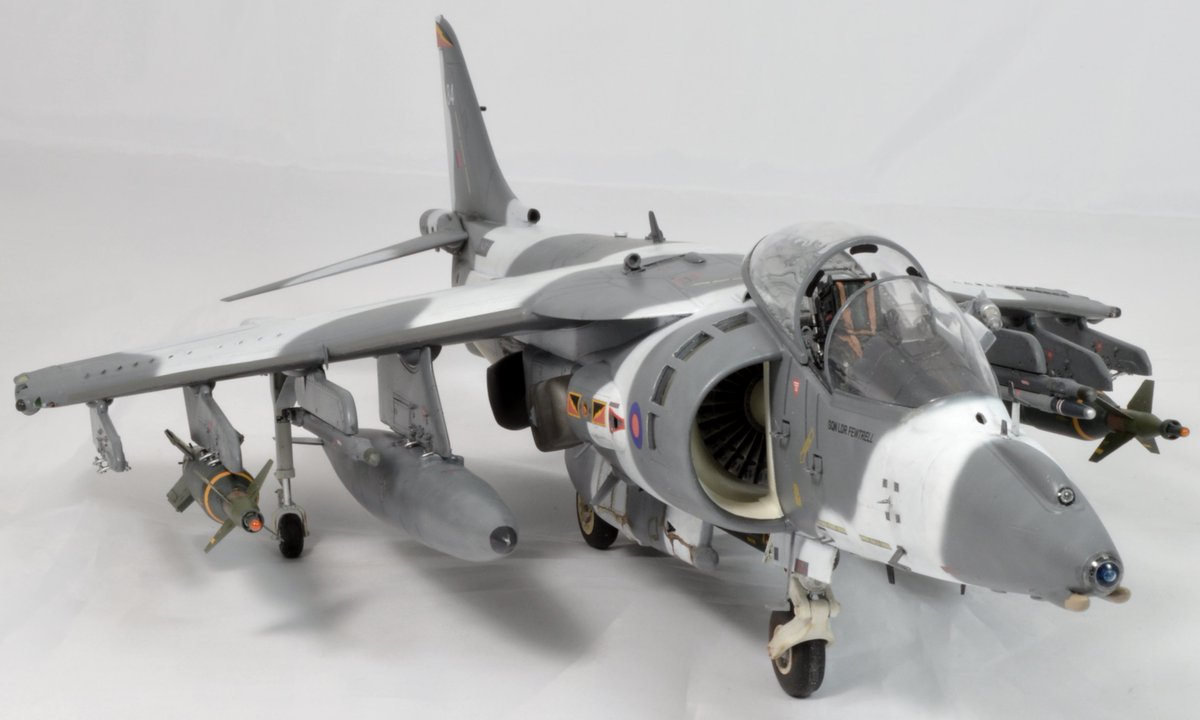 BoweModels's tweet photo. Well here she is - ZG530, Sqn. Ldr. Richard Fewtrell, "Snow Falcon", Bardufoss, Norway, March 2004. #TrumpeterHarrier #GR7 More here: https://t.co/li9rC1B5wQ https://t.co/vRqSv7sgal