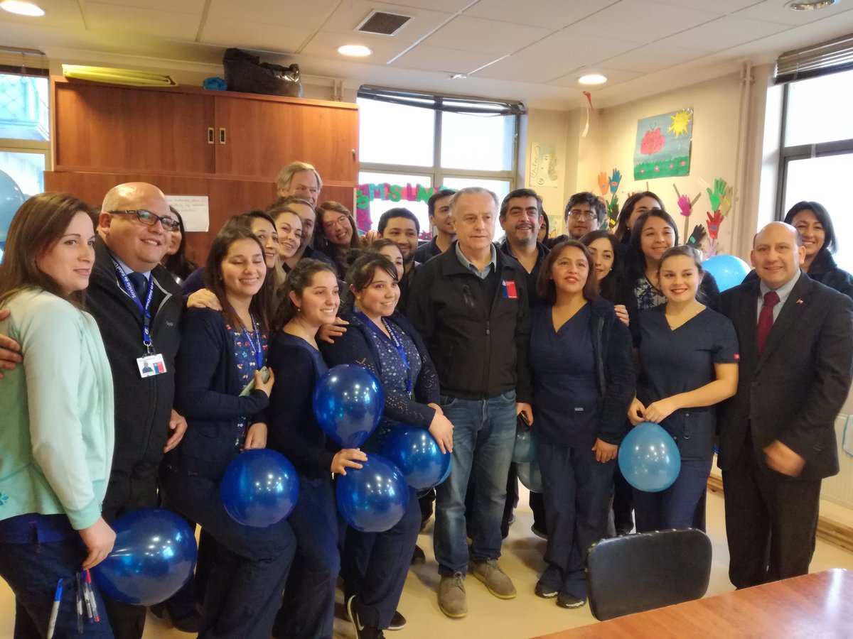 SaludChiloe's tweet photo. Ministro de Salud @ESantelicesC dialoga con las asociaciones gremiales de #Chiloé https://t.co/vMzYI4RRFM