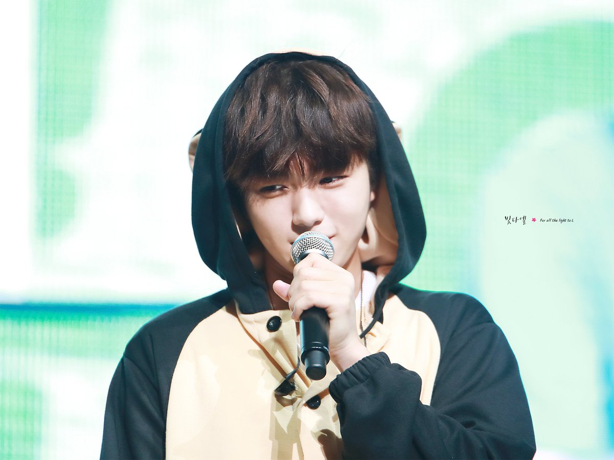 MyungSooBIASED's tweet photo. [HQ] 180715 #인피니트 #INFINITE 'Kim Myungsoo 1st Fan Meeting in Seoul' Day 2
© visuaL, AllTheLight_L INFINITE REBORN, HiddenHeart1000 https://t.co/B59J0QdB58