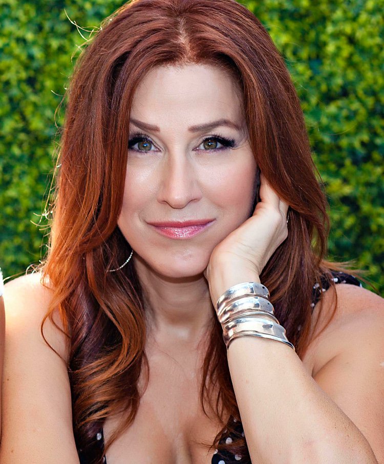 SamEnriquez30's tweet photo. Lisa Ann Walter is hosting my show 😱 #shallwedance #parenttrap #Danceyourassoff #hostofdivastothedancefloor https://t.co/uoYgLLpt0a