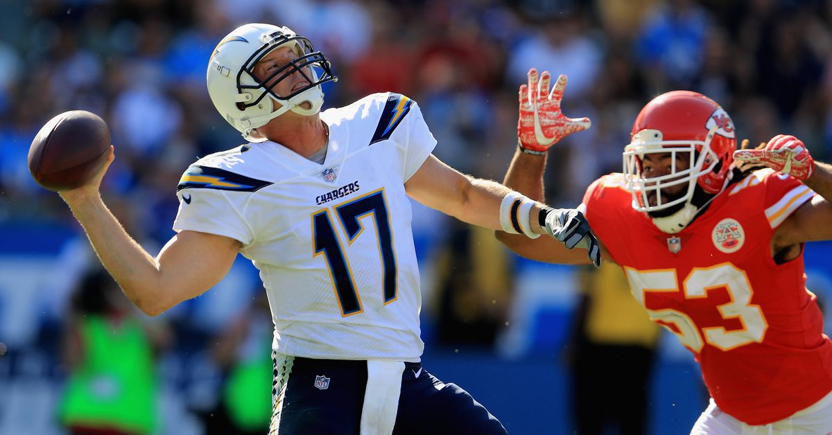 rams_fanly's tweet image. 2018 Los Angeles Rams Roster Preview: Will the rollercoaster continue for ... #HornsUp  fanly.link/6355c50761