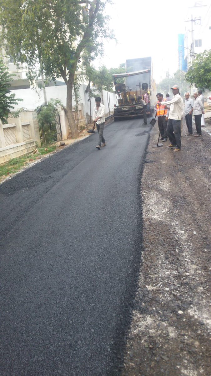 EE_LBNagar's tweet photo. @CEMaint_GHMC @ZC_LBNagar @GHMCOnline @arvindkumar_ias @CommissionrGHMC
Formation of New Road at Jaichandra enclave in ward 16 Hastinapuram in progress. https://t.co/RRH2anQBDi