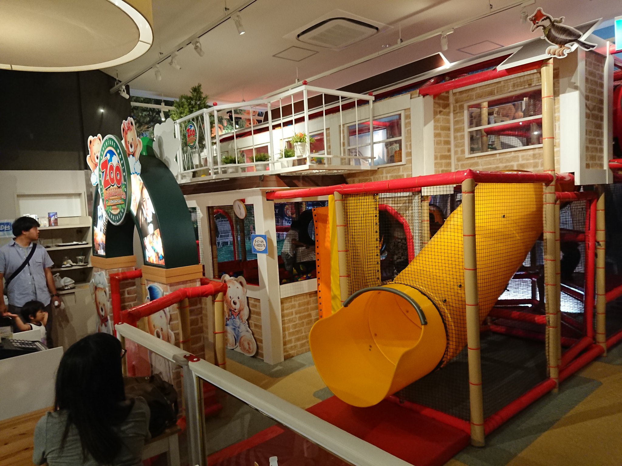 Rr いにょ No Twitter きょう ららぽーと富士見 で利用したこのお店 大正解でした こどもは室内遊具で遊びながら 大人はコーヒーや軽食等を楽しめる場所です スタジオカフェ ズー アドベンチャー ららぽーと富士見店 子供とお出かけ情報 いこーよ