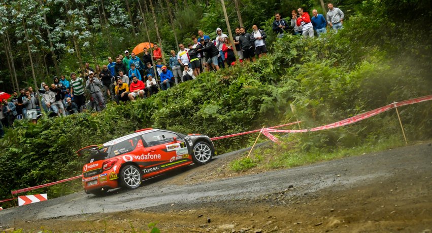 Pepe López entra en la élite del CERA con victoria en el Rallye de Ferrol dlvr.it/QcJfJr