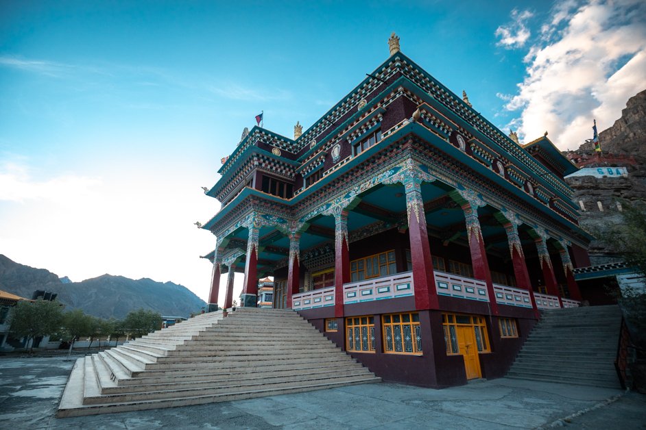 royalenfield's tweet photo. #RoyalEnfield #HO2018 - Day 12
If you are in Kaza, you ought to stop by and admire all it has to offer. The riders took a rest day here to explore the nature, monasteries, culture and cuisine of the town. Take a look at some of their best moments.
#PureMotorcycling https://t.co/MDdLT4fDdC