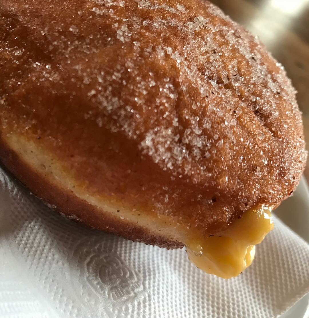 OGRcafe's tweet image. Sábado de brunch! Sábado de donuts 🍩 #goodmorning #coffee #sweet #brunch #donuts #berlin #munkki #enjoy #flavor #disfrutando #parquebustamante