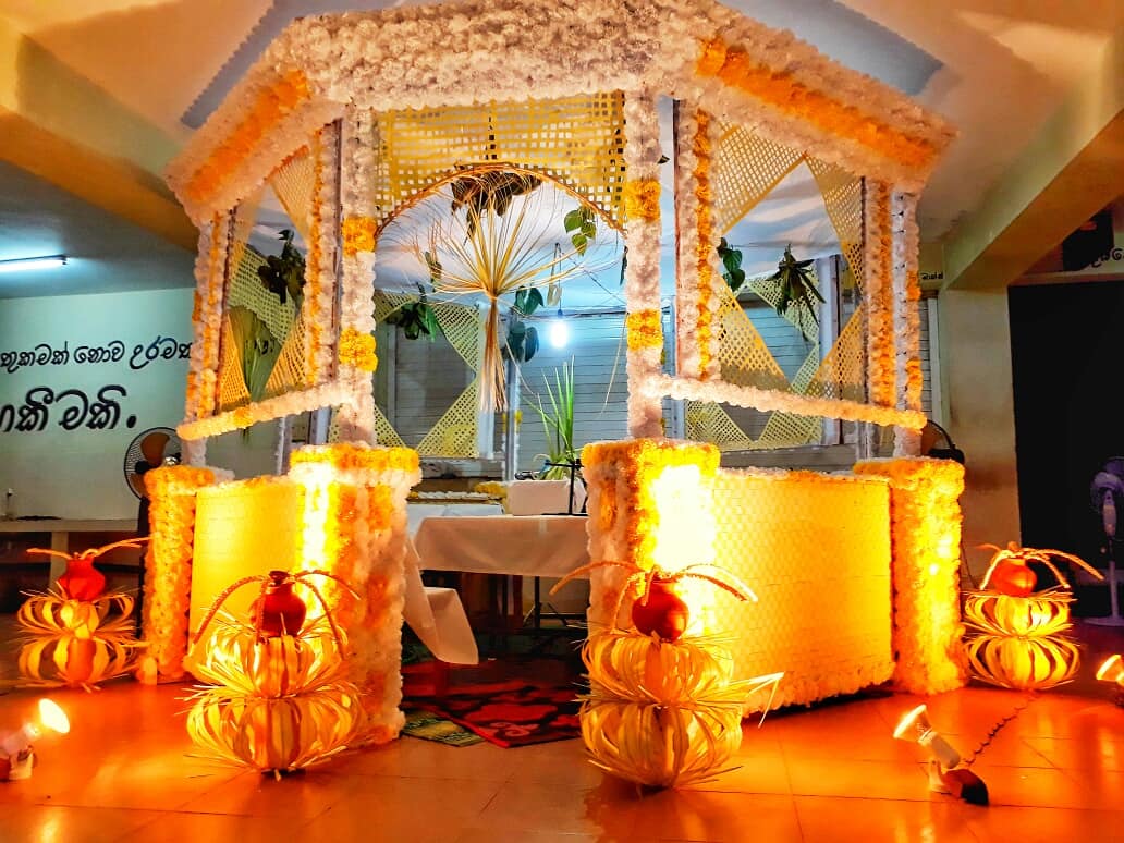 uwanakalaksahan's tweet image. Pirith Chanting was held yesterday to celebrate 17th anniversary of the faculty .Pirith Chanting is held annually as a cultural festival to show that university student engages in social welfare and he is not just for rebellions.
#RUSL #agros #Pirith #Chanting ✔