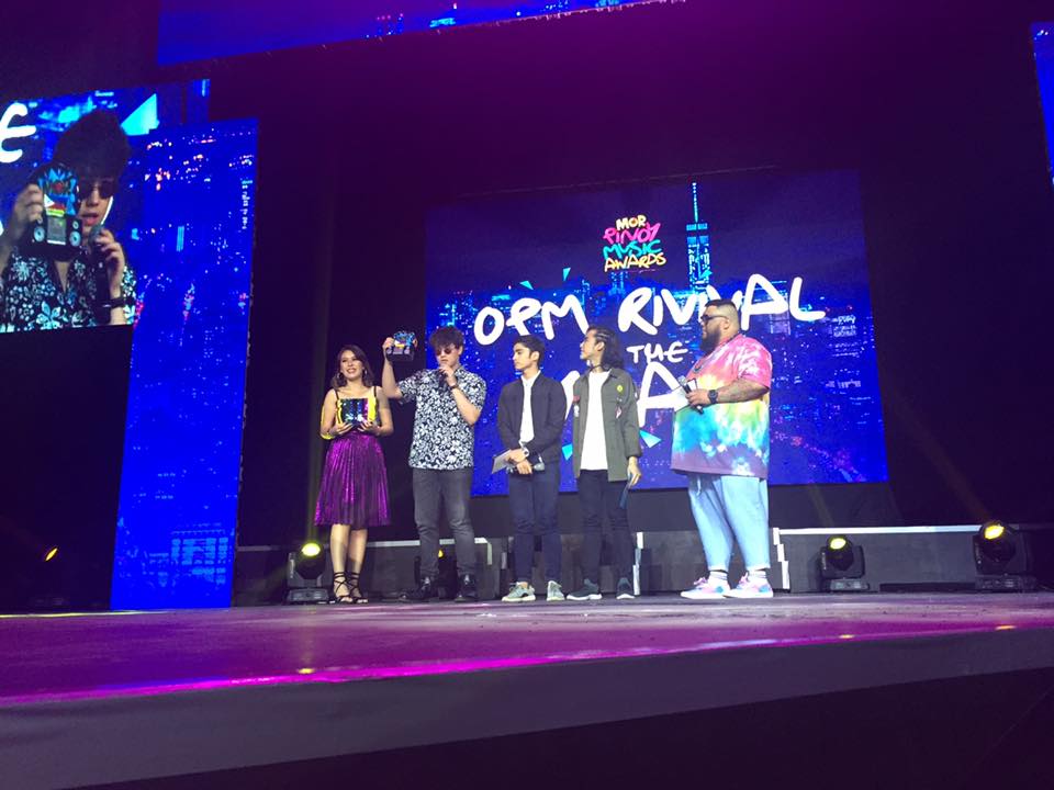MORentPH's tweet photo. juan karlos, wagi bilang OPM Revival of the Year dito sa MOR Pinoy Music Awards 2018! #MORPMA #JustLoveOPM https://t.co/fD7z333unL
