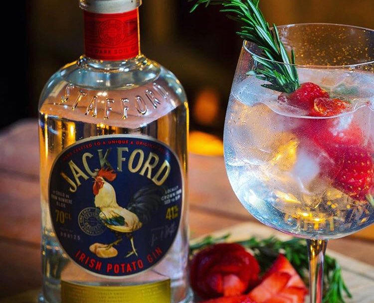 ardkeengrocer's tweet photo. Speaking of #Wexford, home of many great food products, you can taste some Irish potato gin from @JackfordSpirits (from Wexford), served with @PoachersWell tonic, from ... yes, you guessed it! https://t.co/6KM0EopMmz