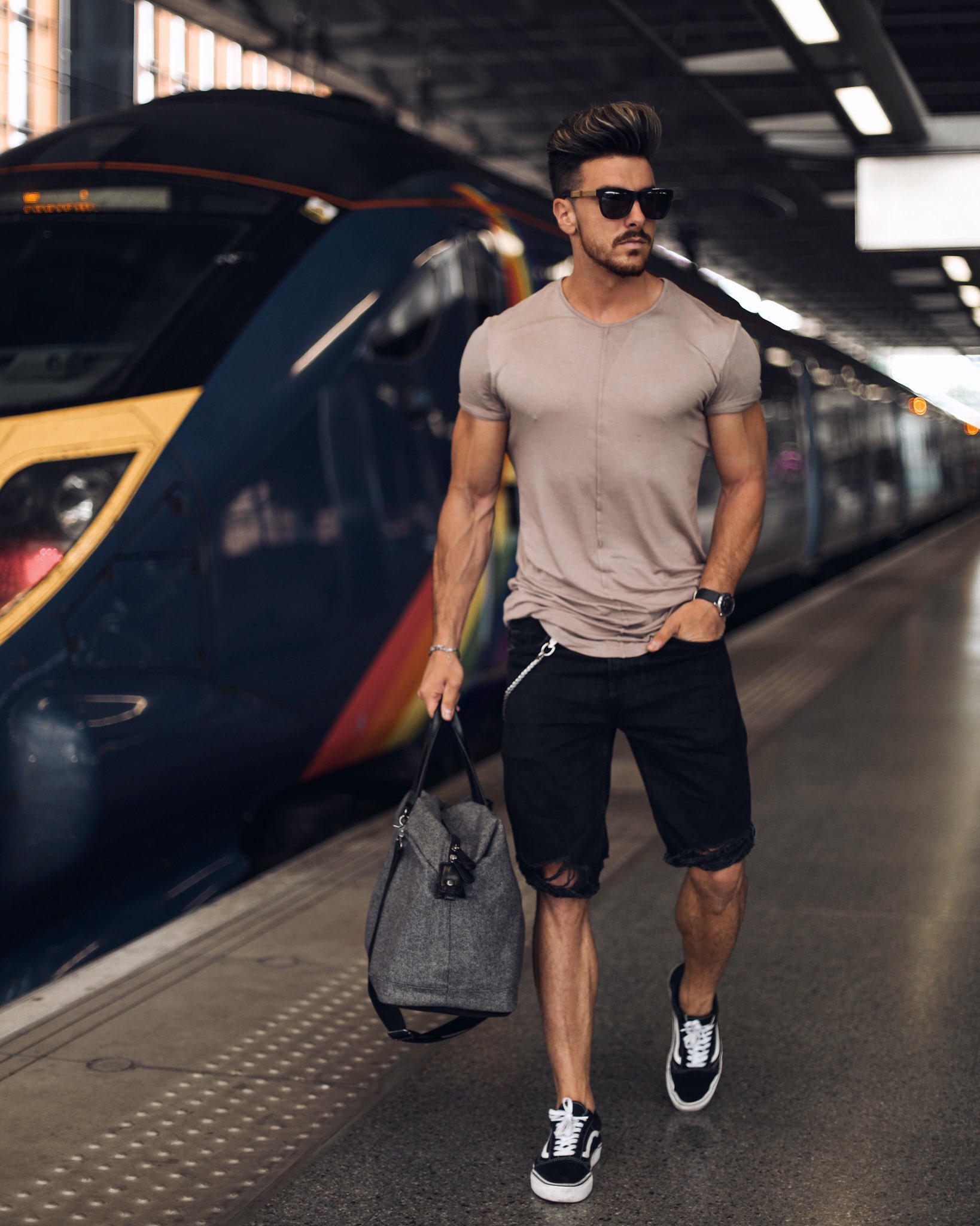 Looks com cheap tenis vans masculino