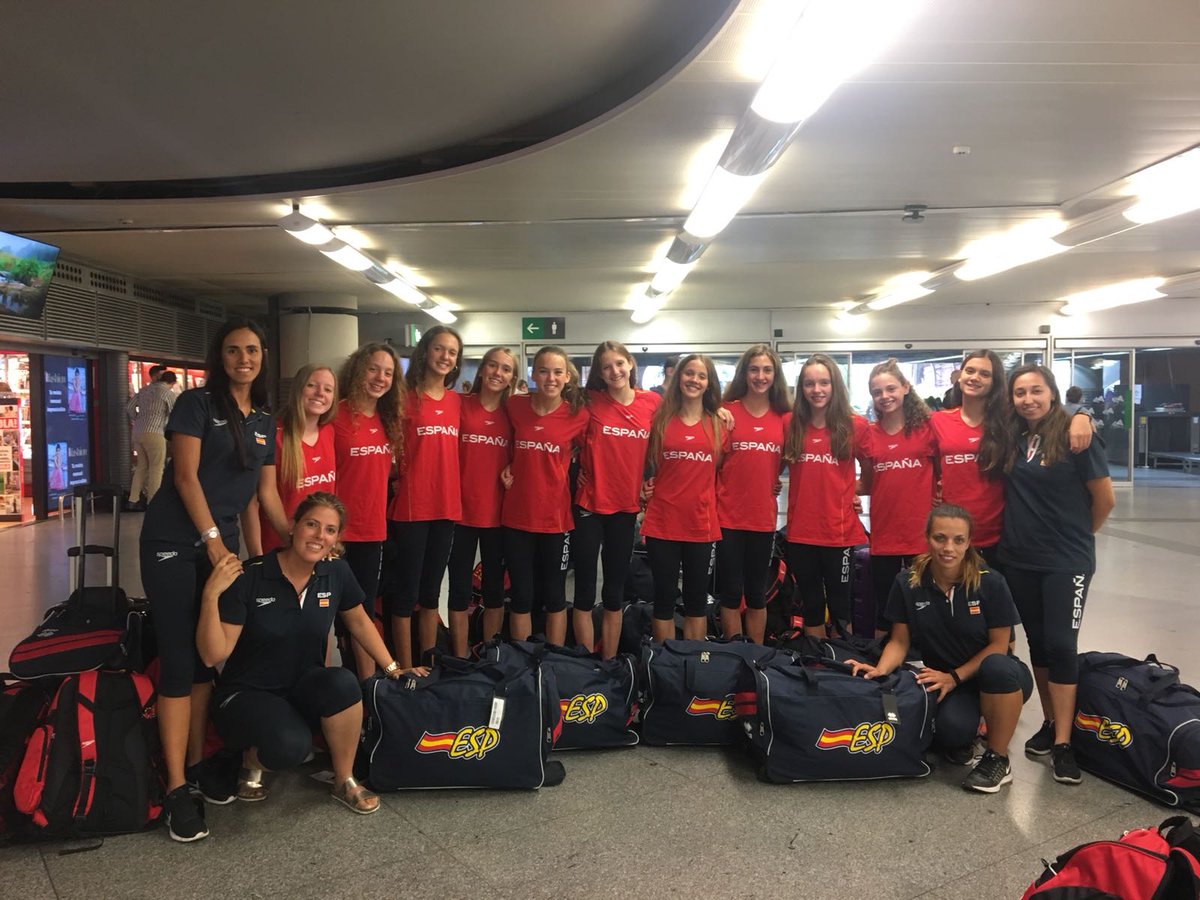 Carlos_Castano1's tweet photo. Equipo Nacional Infantil de Natación Artística en su partida hacia la #COMEN2018 @RFEN_directo @ADSincroRetiro @realcanoe @SincroSevilla @cngranollers @CNSabadell @cnsfabionelli #cfcampusesport https://t.co/YyYsteEWML